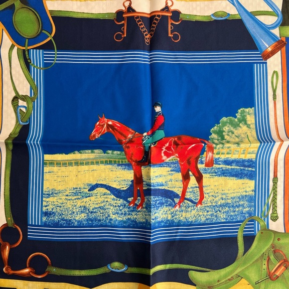 New Women’s “ETRO” Square Silk Scarf - Picture 2 of 6